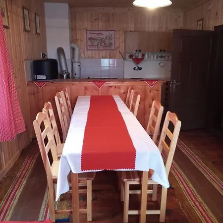 Tereza 山林小屋 *